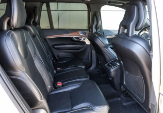 Подержанный автомобиль Volvo XC90 2017 года (11 фото)