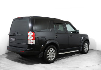 Подержанный автомобиль Land Rover Discovery 2012 года (5 фото)