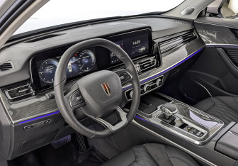 Подержанный автомобиль Hongqi HS5 2024 года (15 фото)