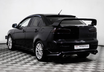 Подержанный автомобиль Mitsubishi Lancer Sedan 2007 года (7 фото)