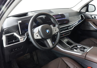 Новый BMW X5 2025 (12 фото)