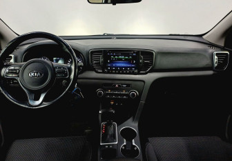 Подержанный автомобиль Kia Sportage 2016 года (11 фото)