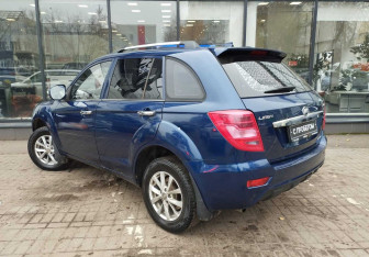 Подержанный автомобиль Lifan X60 2016 года (6 фото)