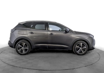 Подержанный автомобиль Peugeot 3008 2021 года (4 фото)