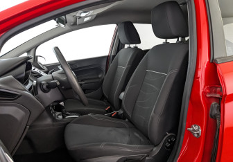 Подержанный автомобиль Ford Fiesta Hatchback 2016 года (20 фото)