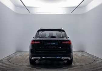 Подержанный автомобиль Mercedes-Benz GLC Coupe 2015 года (6 фото)