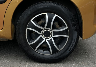 Подержанный автомобиль Peugeot 207 Hatchback 2008 года (15 фото)