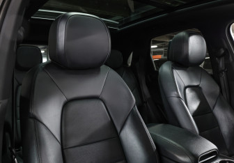 Подержанный автомобиль Porsche Cayenne 2019 года (11 фото)