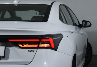 Подержанный автомобиль Omoda S5 2024 года (19 фото)