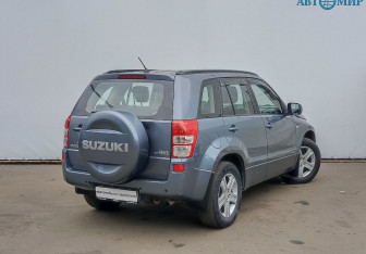 Подержанный автомобиль Suzuki Grand Vitara 2006 года (5 фото)