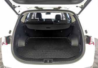 Подержанный автомобиль Hyundai Santa Fe 2021 года (10 фото)