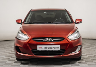 Подержанный автомобиль Hyundai Solaris Sedan 2012 года (2 фото)