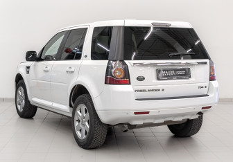 Подержанный автомобиль Land Rover Freelander 2013 года (7 фото)