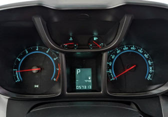 Подержанный автомобиль Chevrolet Orlando 2012 года (16 фото)
