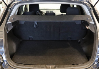 Подержанный автомобиль Mitsubishi ASX 2012 года (18 фото)