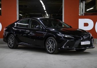 Подержанный автомобиль Toyota Camry Sedan 2023 года (3 фото)