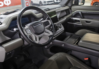 Подержанный автомобиль Land Rover Defender Suv 2021 года (16 фото)