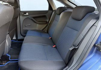 Подержанный автомобиль Ford Focus Hatchback 2008 года (11 фото)