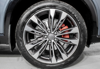 Подержанный автомобиль Geely Tugella 2023 года (20 фото)