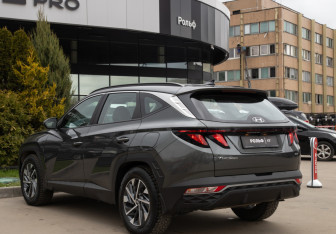 Подержанный автомобиль Hyundai Tucson 2022 года (5 фото)