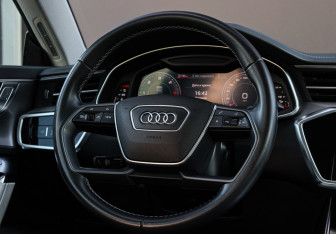 Подержанный автомобиль Audi A7 2019 года (23 фото)