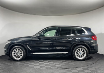 Подержанный автомобиль BMW X3 2019 года (5 фото)