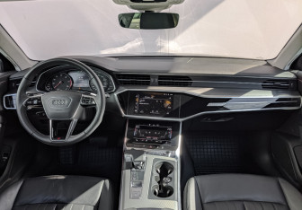 Подержанный автомобиль Audi A6 Sedan 2021 года (14 фото)