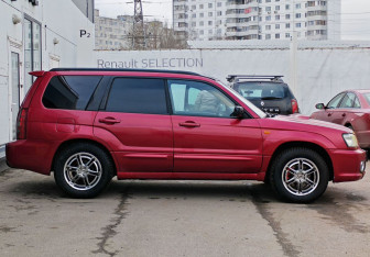 Подержанный автомобиль Subaru Forester Suv 2005 года (4 фото)