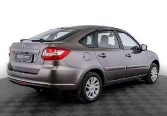Подержанный автомобиль LADA (ВАЗ) Granta Liftback 2017 года (5 фото)