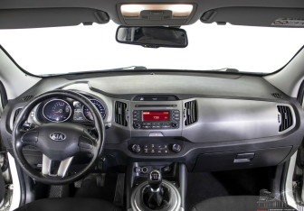 Подержанный автомобиль Kia Sportage 2014 года (8 фото)