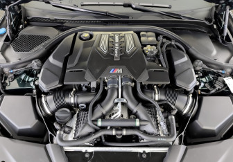 Подержанный автомобиль BMW M5 Sedan 2019 года (9 фото)