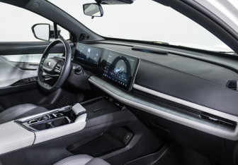 Подержанный автомобиль Changan UNI-T 2023 года (9 фото)