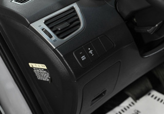 Подержанный автомобиль Hyundai Avante Sedan 2012 года (7 фото)