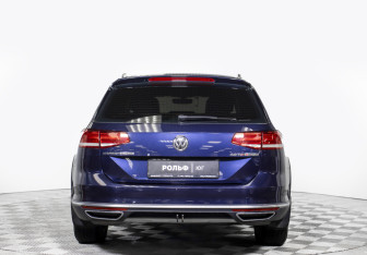 Подержанный автомобиль Volkswagen Passat Wagon 2016 года (6 фото)