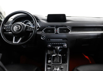 Подержанный автомобиль Mazda CX-5 2019 года (8 фото)