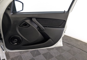 Подержанный автомобиль LADA (ВАЗ) Granta Sedan 2025 года (24 фото)