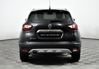 Подержанный автомобиль Renault Kaptur 2016 года (6 фото)