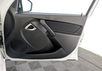 Подержанный автомобиль LADA (ВАЗ) Granta Sedan 2024 года (24 фото)
