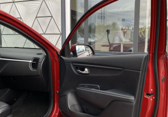 Подержанный автомобиль Kia Rio Sedan 2021 года (26 фото)