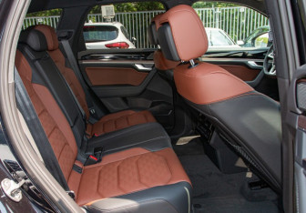 Новый Volkswagen Touareg 2025 (8 фото)