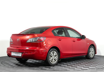 Подержанный автомобиль Mazda 3 Sedan 2012 года (5 фото)