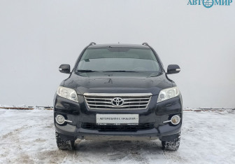 Подержанный автомобиль Toyota RAV4 2010 года (2 фото)