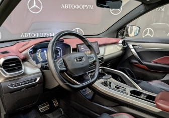 Подержанный автомобиль Geely Coolray 2024 года (15 фото)