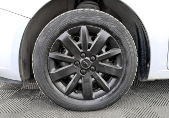 Подержанный автомобиль Chevrolet Cruze Sedan 2012 года (18 фото)