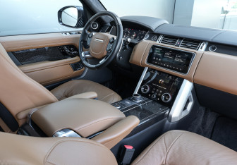 Подержанный автомобиль Land Rover Range Rover 2019 года (10 фото)
