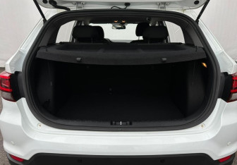 Подержанный автомобиль Kia Rio Sedan 2018 года (15 фото)