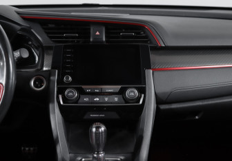 Подержанный автомобиль Honda Civic Type R Hatchback 2019 года (13 фото)