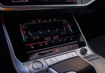 Подержанный автомобиль Audi A7 2020 года (25 фото)