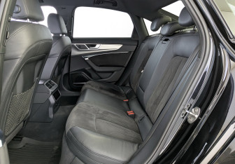 Подержанный автомобиль Audi A6 Sedan 2019 года (11 фото)