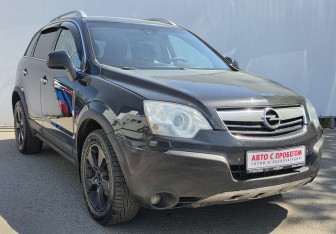Подержанный автомобиль Opel Antara 2010 года (3 фото)